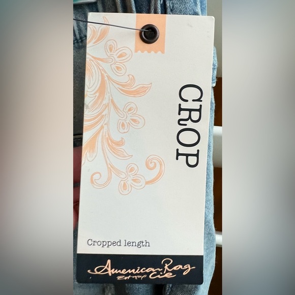 American Rag - NWT - Denim Crops - Size OX - Picture 5 of 10